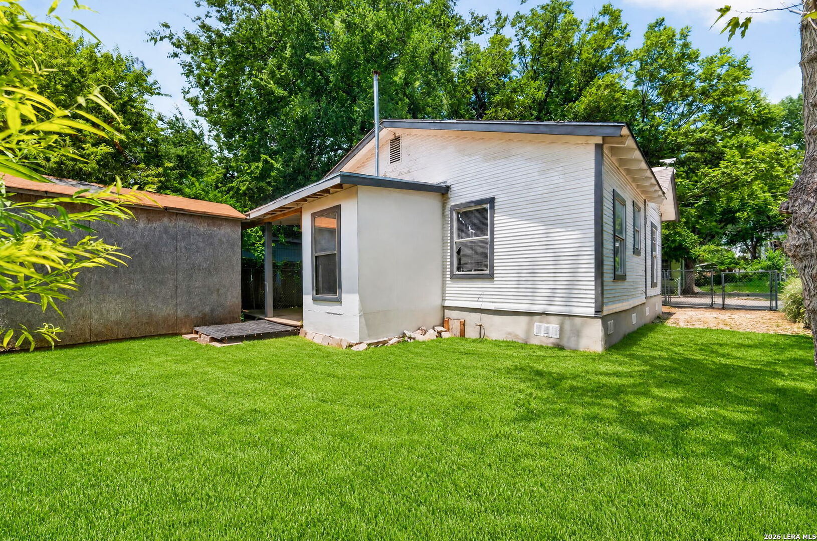 146 W Zavalla San Antonio TX 78204