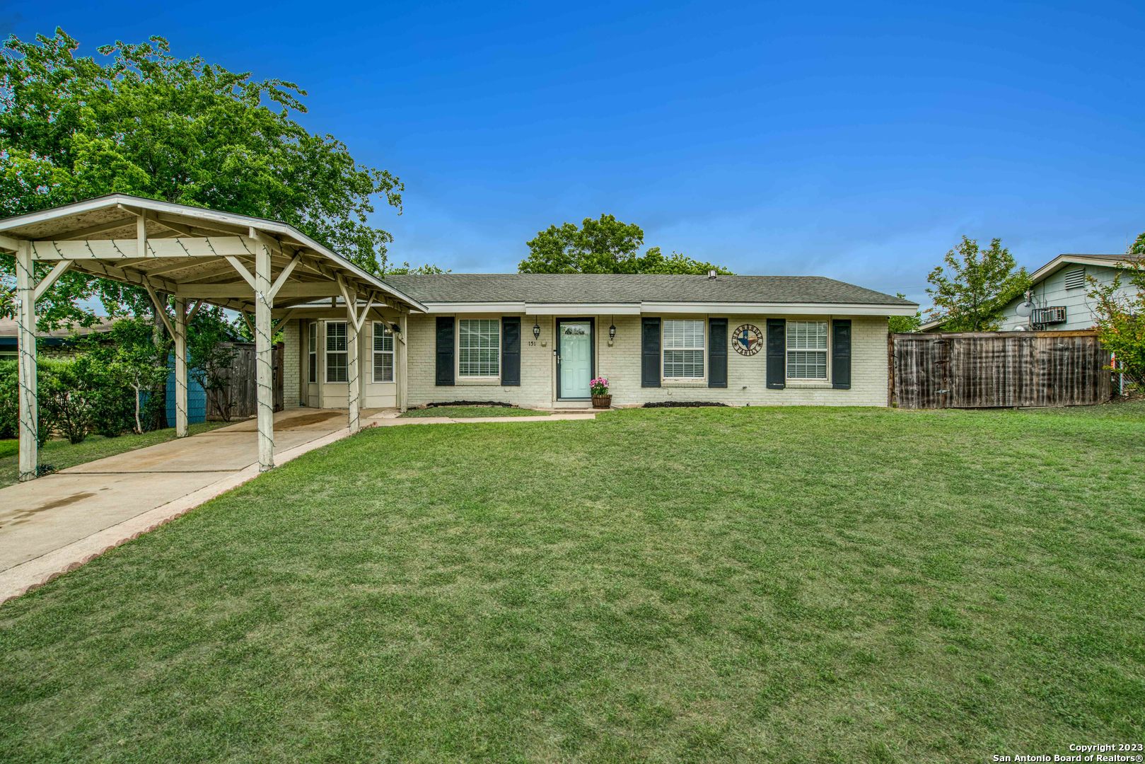 151 Paradise Valley San Antonio TX 78227