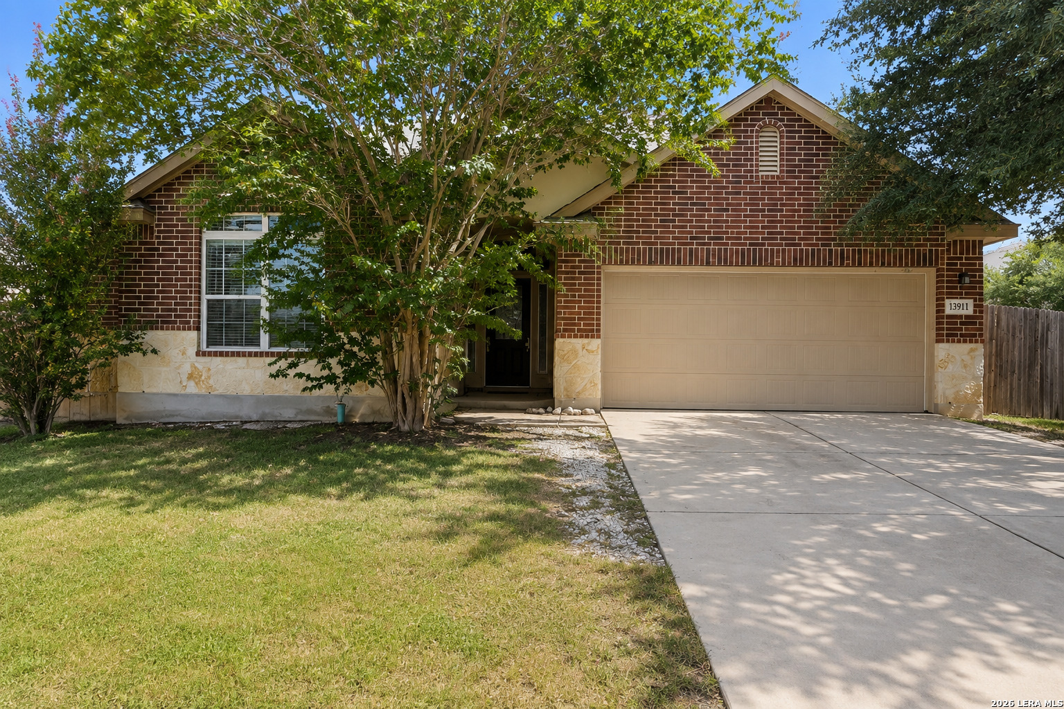13911 Blakeville Live Oak TX 78233