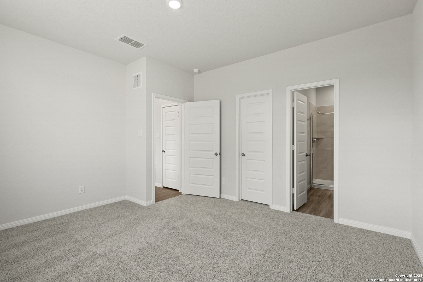 187 Hunters Camp San Antonio TX 78245