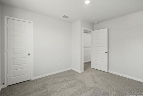 187 Hunters Camp San Antonio TX 78245