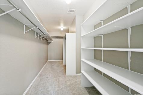 17238 Irongate Rail San Antonio TX 78247
