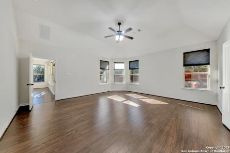 26011 Red Heron San Antonio TX 78261