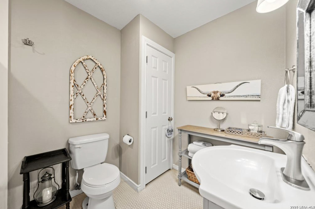 500 Cross Mountain Drive Fredericksburg TX 78624