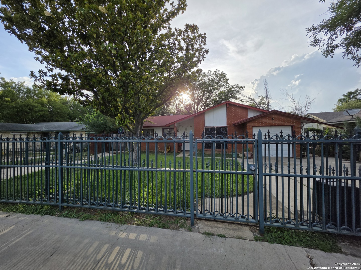 2103 Chesterhill San Antonio TX 78228