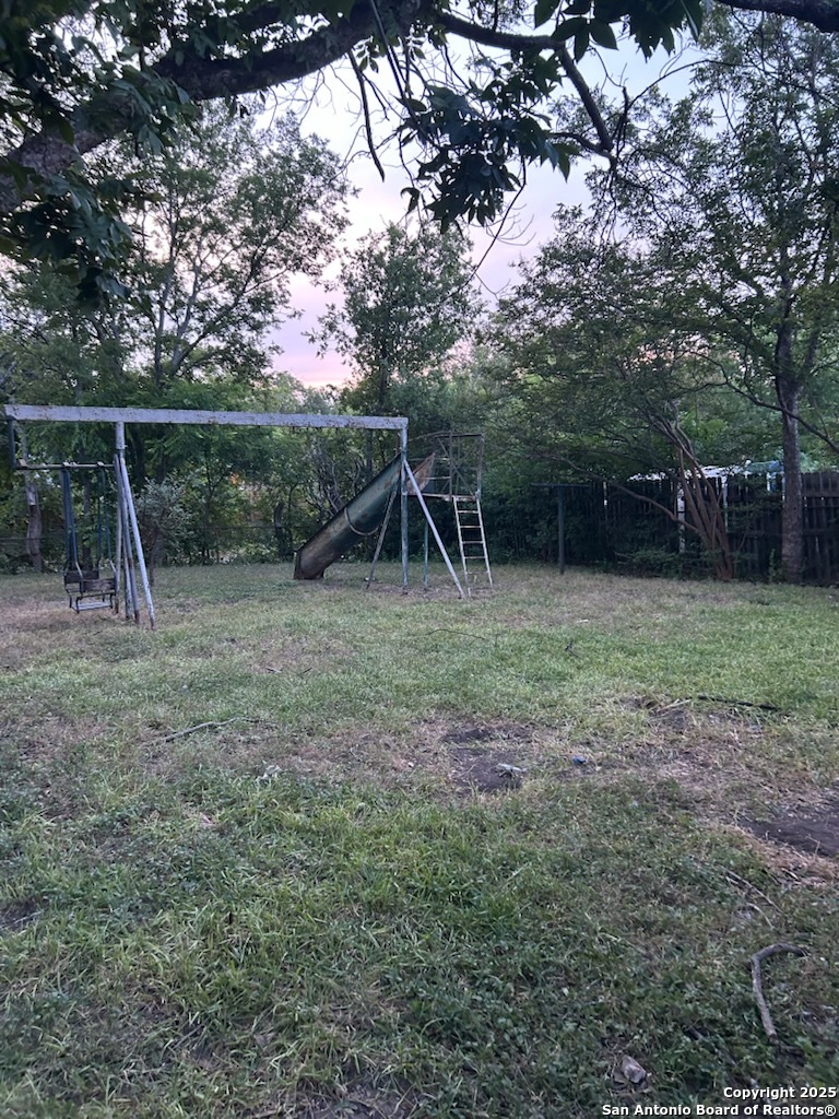 2103 Chesterhill San Antonio TX 78228