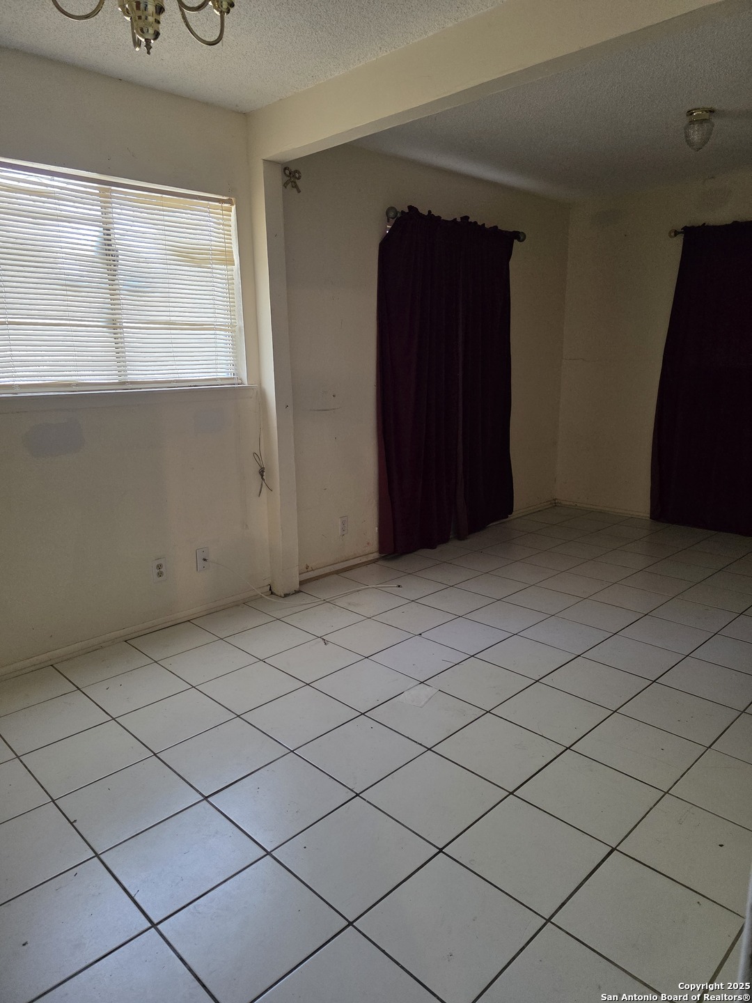 2103 Chesterhill San Antonio TX 78228