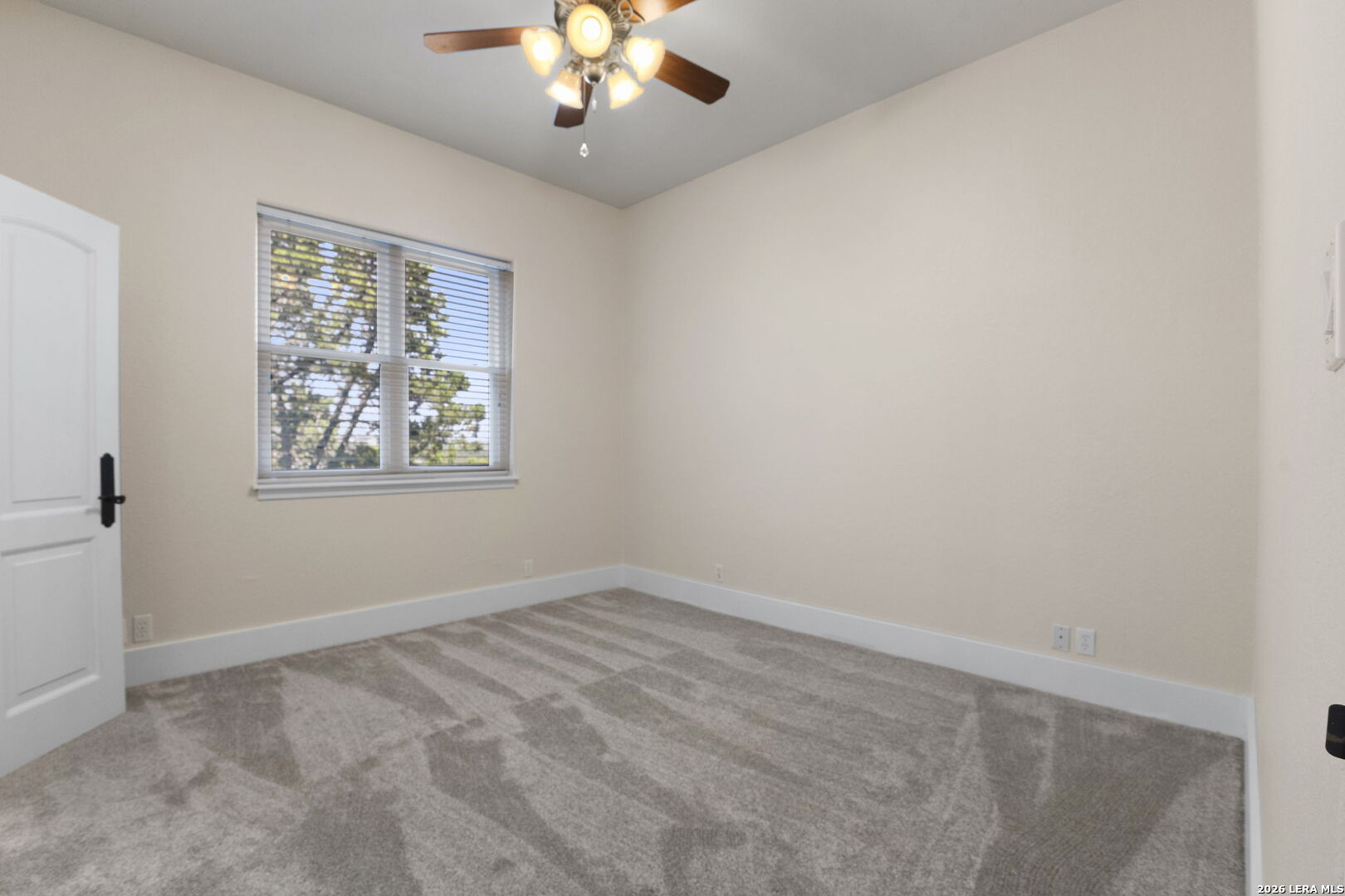 15529 Escarpment Ok Helotes TX 78023