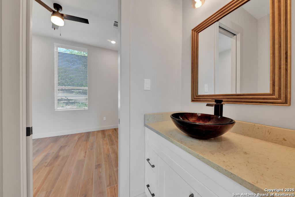 105 River Bluff Castroville TX 78009
