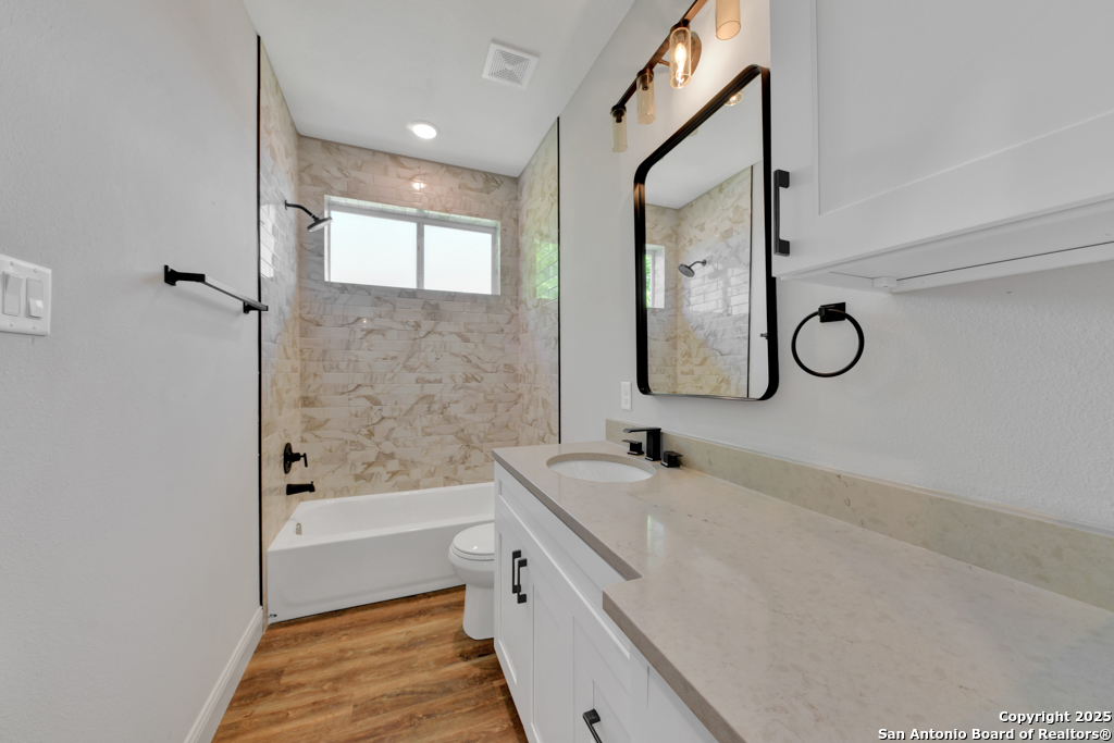 105 River Bluff Castroville TX 78009