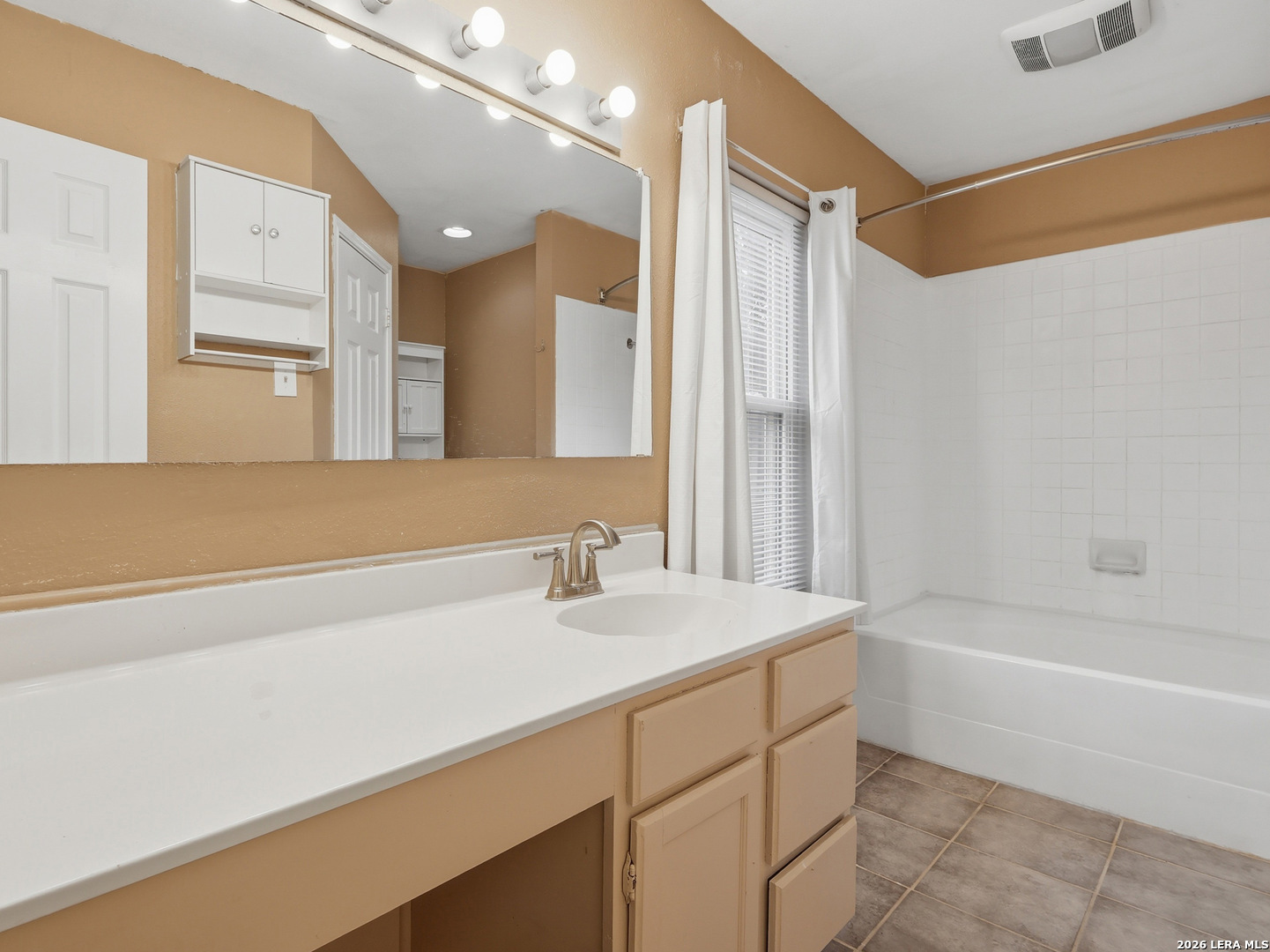 8082 Pioneer Trail Drive San Antonio TX 78244