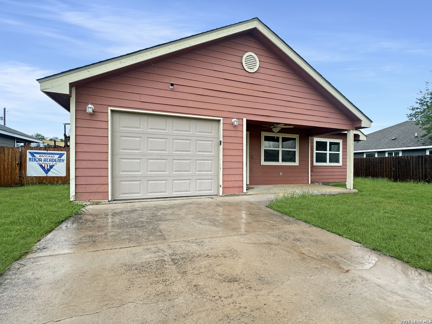 505 Indian Crossing Jourdanton TX 78026
