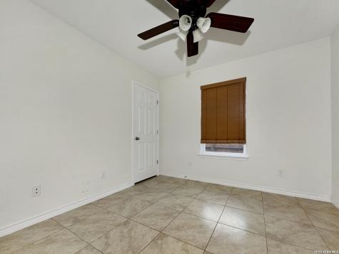 505 Indian Crossing Jourdanton TX 78026