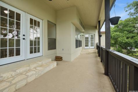 204 Tapatio Drive W Boerne TX 78006