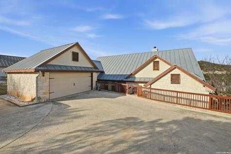 204 Tapatio Drive W Boerne TX 78006