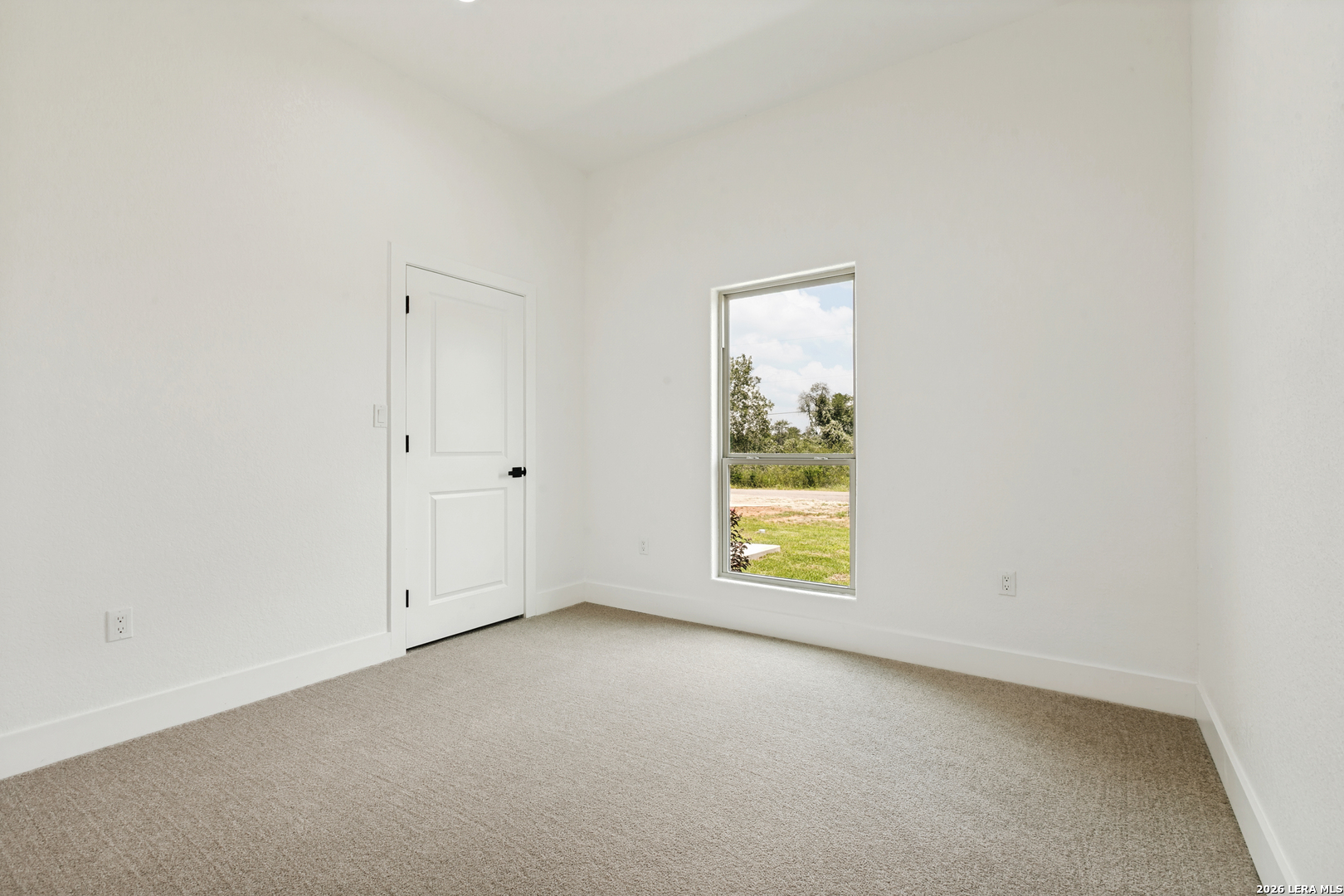 716 County Road 6847 Lytle TX 78052