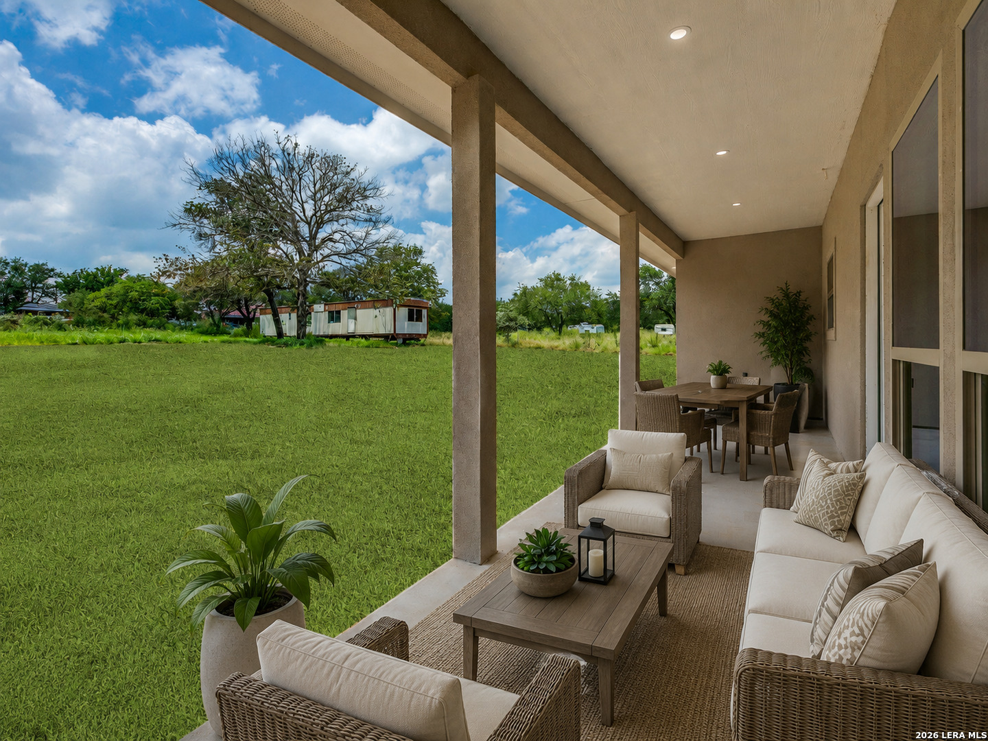716 County Road 6847 Lytle TX 78052