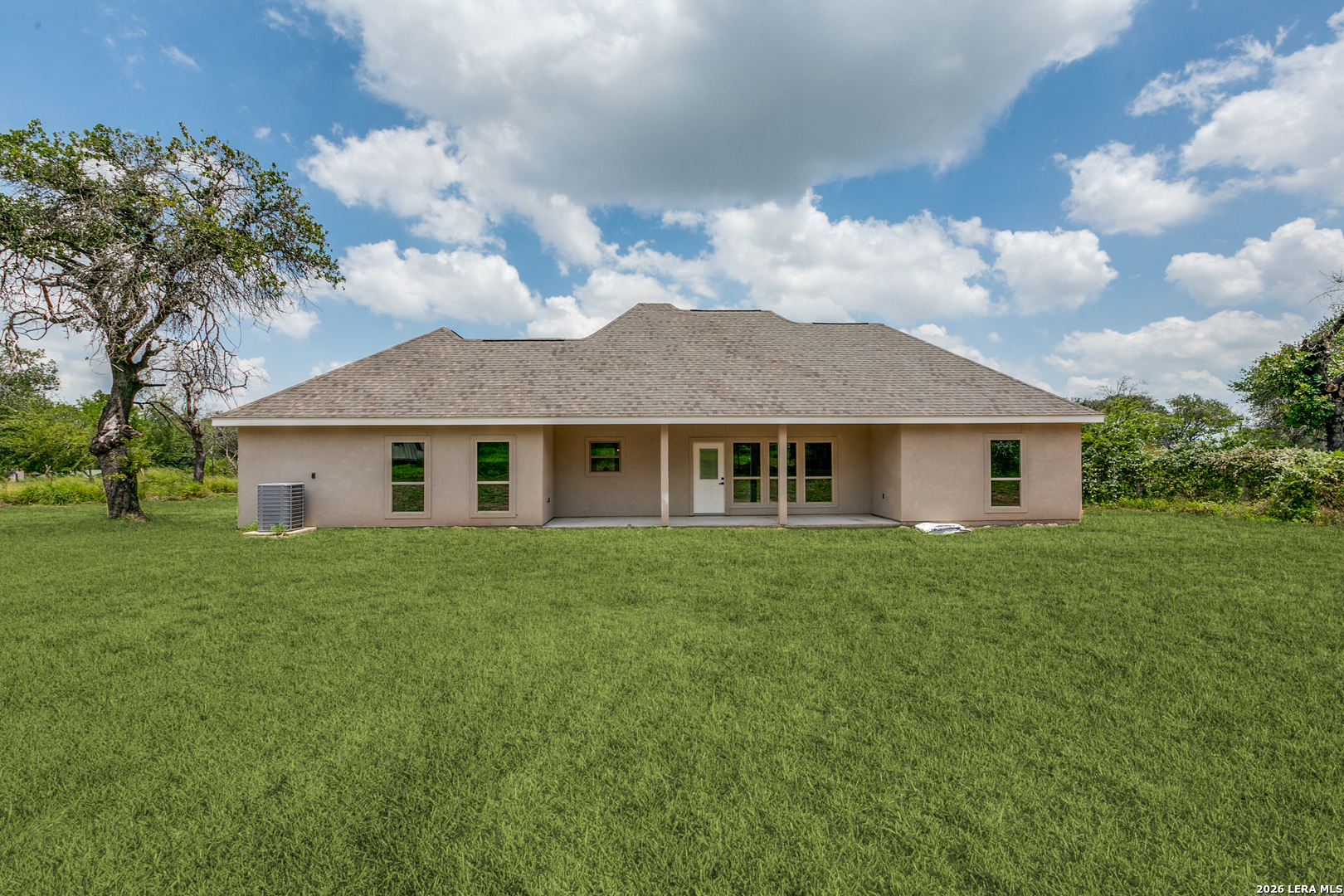716 County Road 6847 Lytle TX 78052