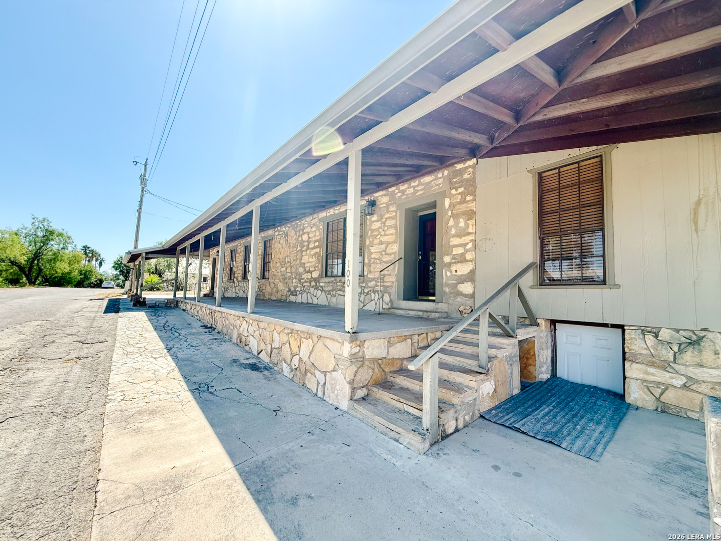 32 Baylor Brackettville TX 78832