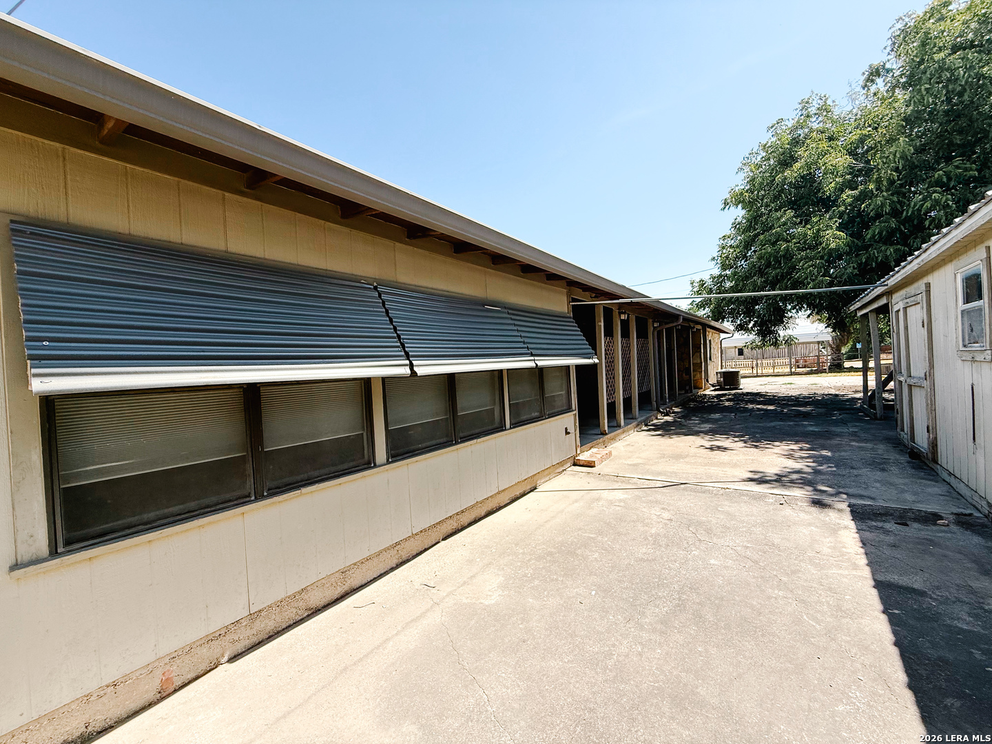 32 Baylor Brackettville TX 78832