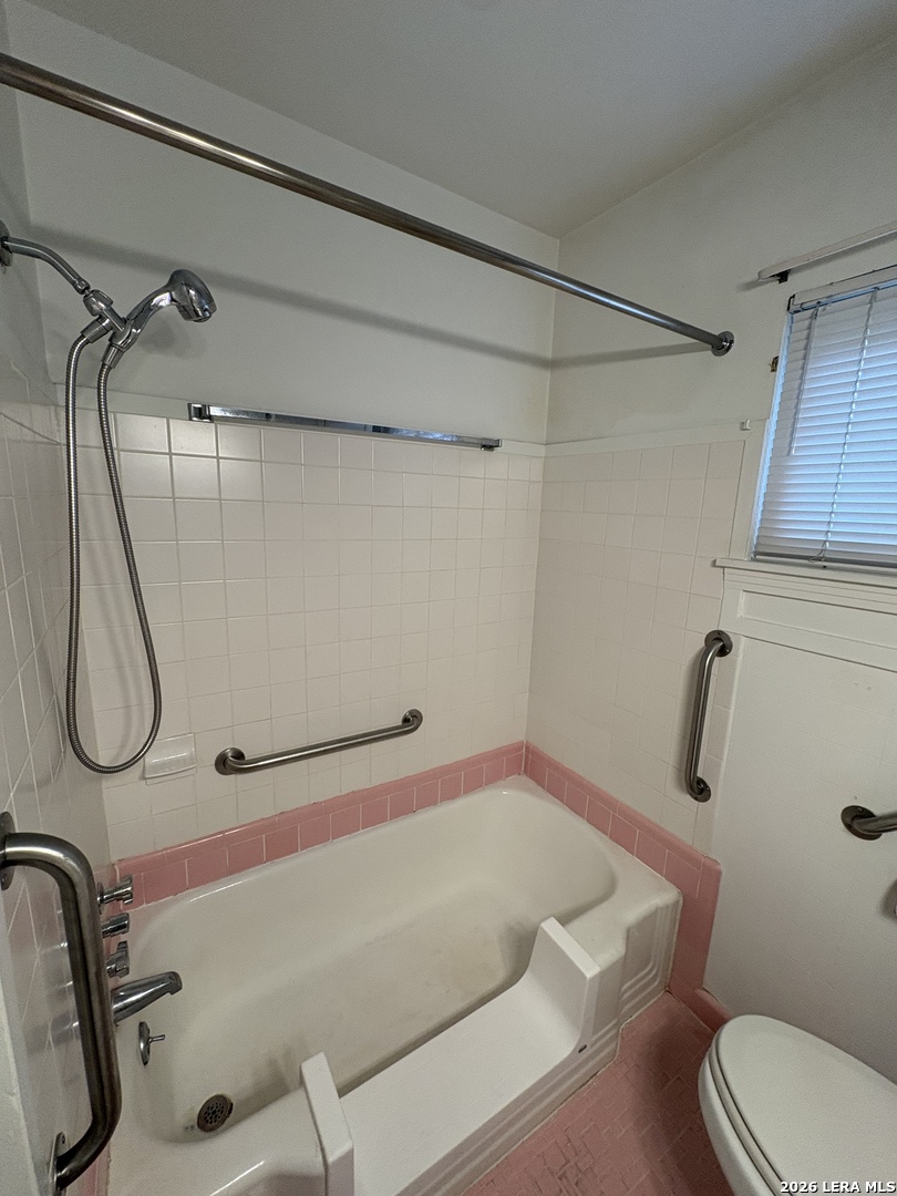 206 Laurelwood Drive San Antonio TX 78213