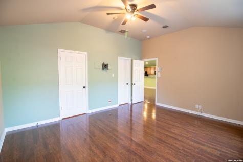 1210 Mineral Hills San Antonio TX 78260