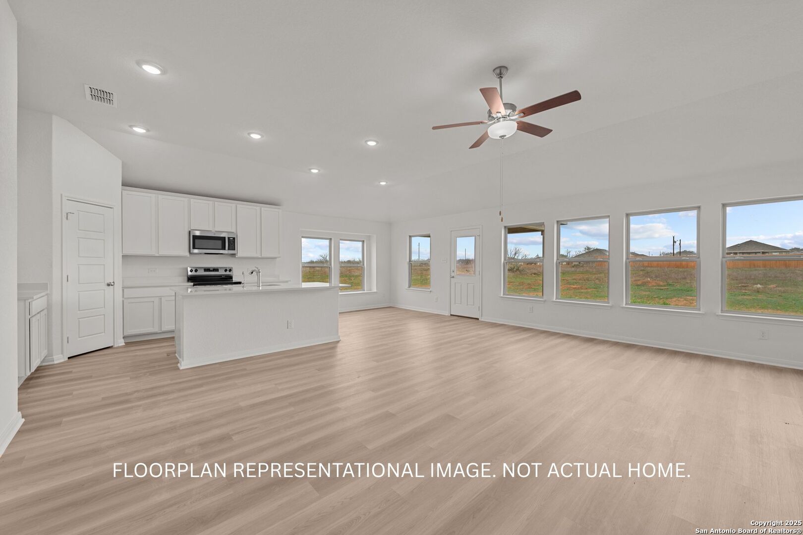 1041 Eagle Crossing Seguin TX 78155