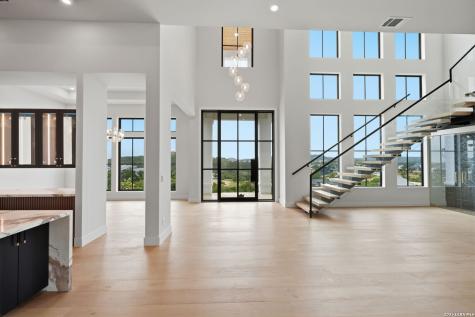 9651 Lenox Hill San Antonio TX 78255