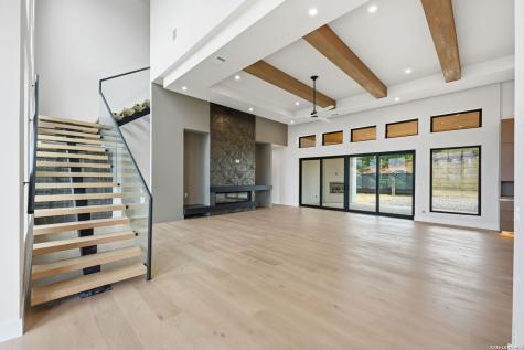 9651 Lenox Hill San Antonio TX 78255