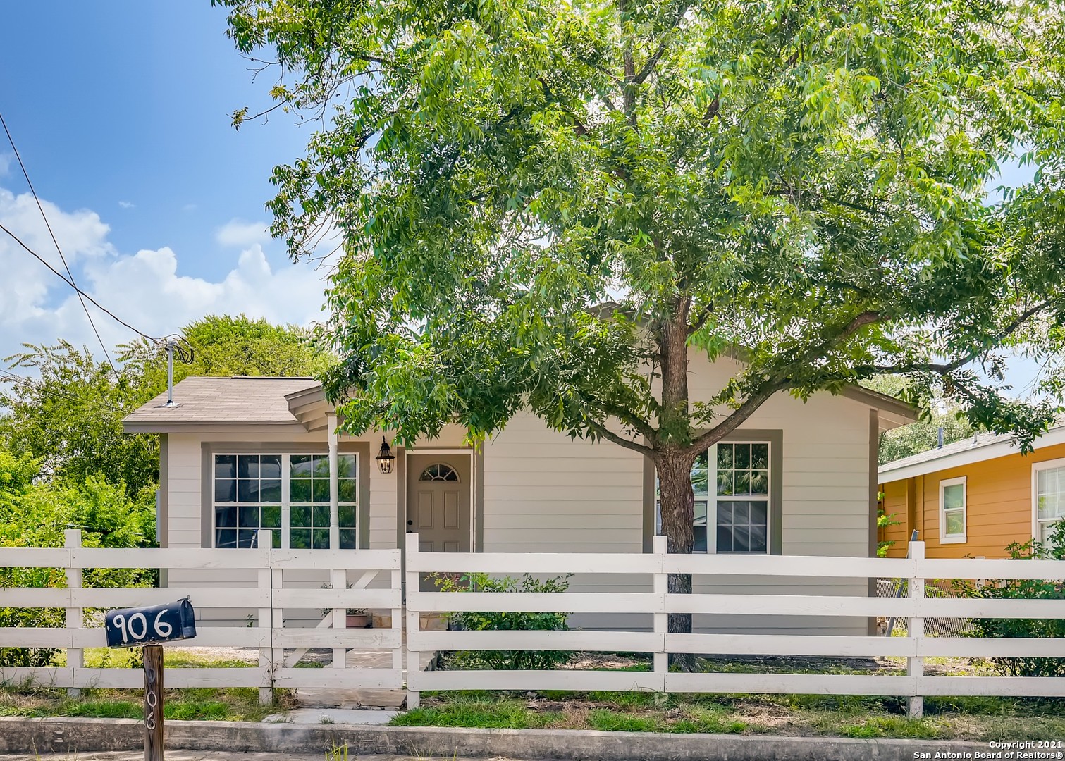 906 NW 34th Street San Antonio TX 78228