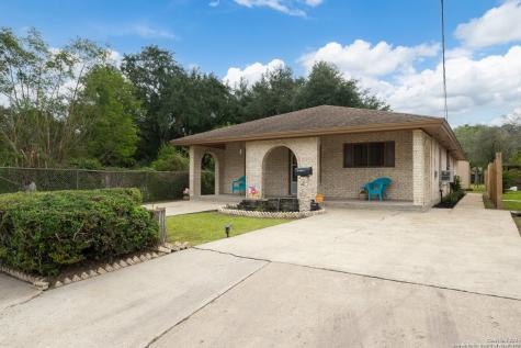 401 Gloria Street Alice TX 78332