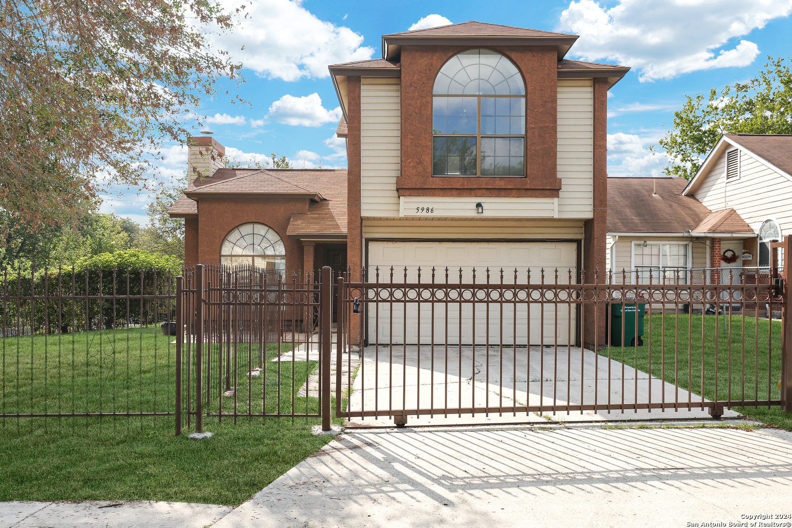 5986 Sunrise Bend Drive San Antonio TX 78244
