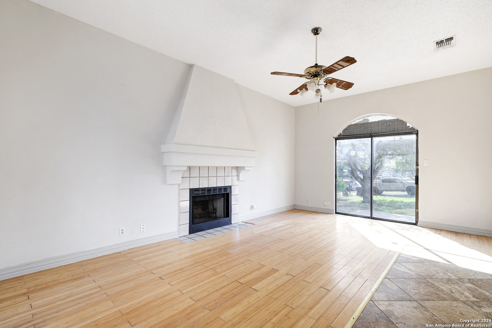 5986 Sunrise Bend Drive San Antonio TX 78244