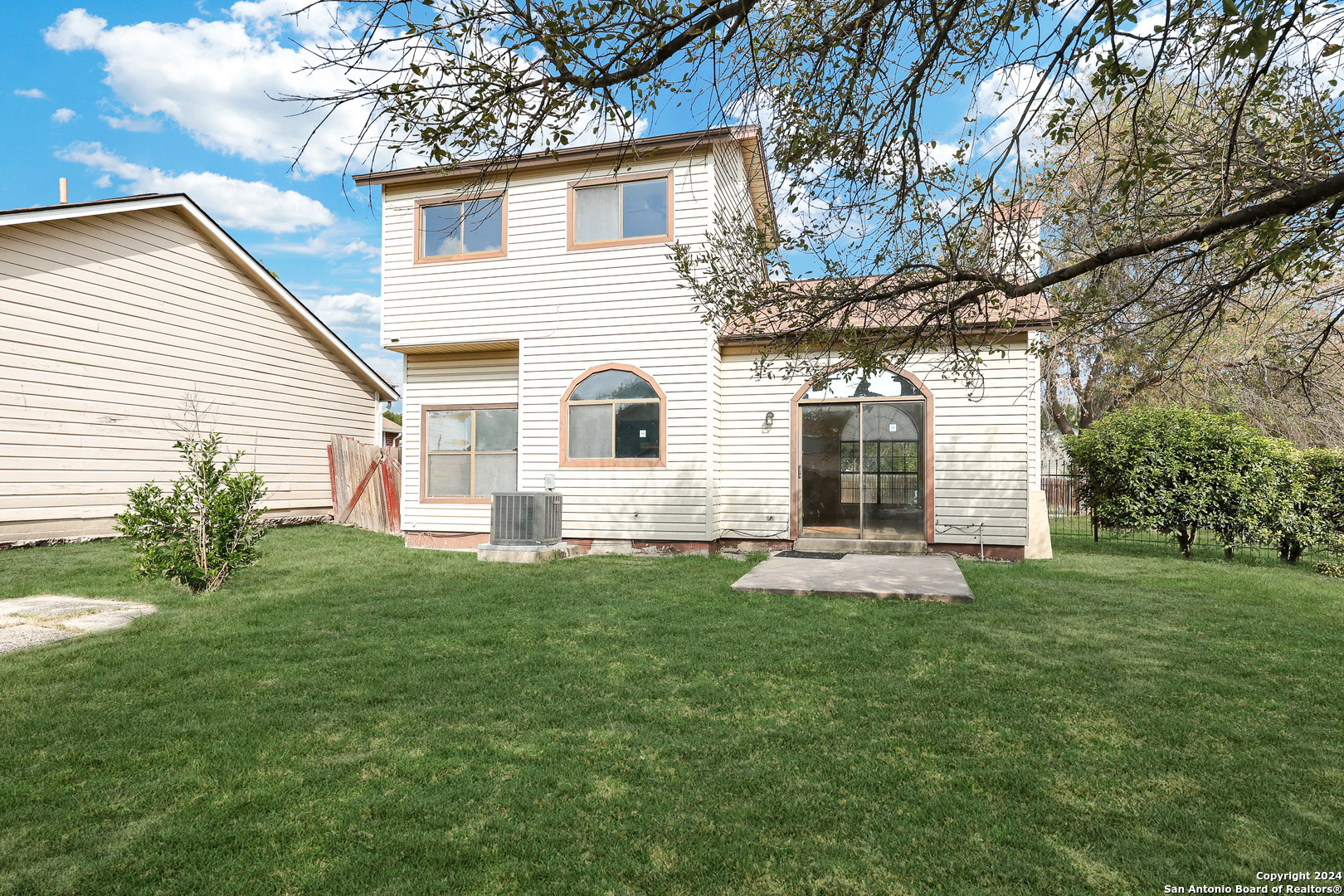 5986 Sunrise Bend Drive San Antonio TX 78244