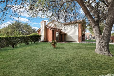 5986 Sunrise Bend Drive San Antonio TX 78244