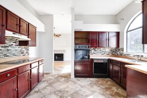 5986 Sunrise Bend Drive San Antonio TX 78244