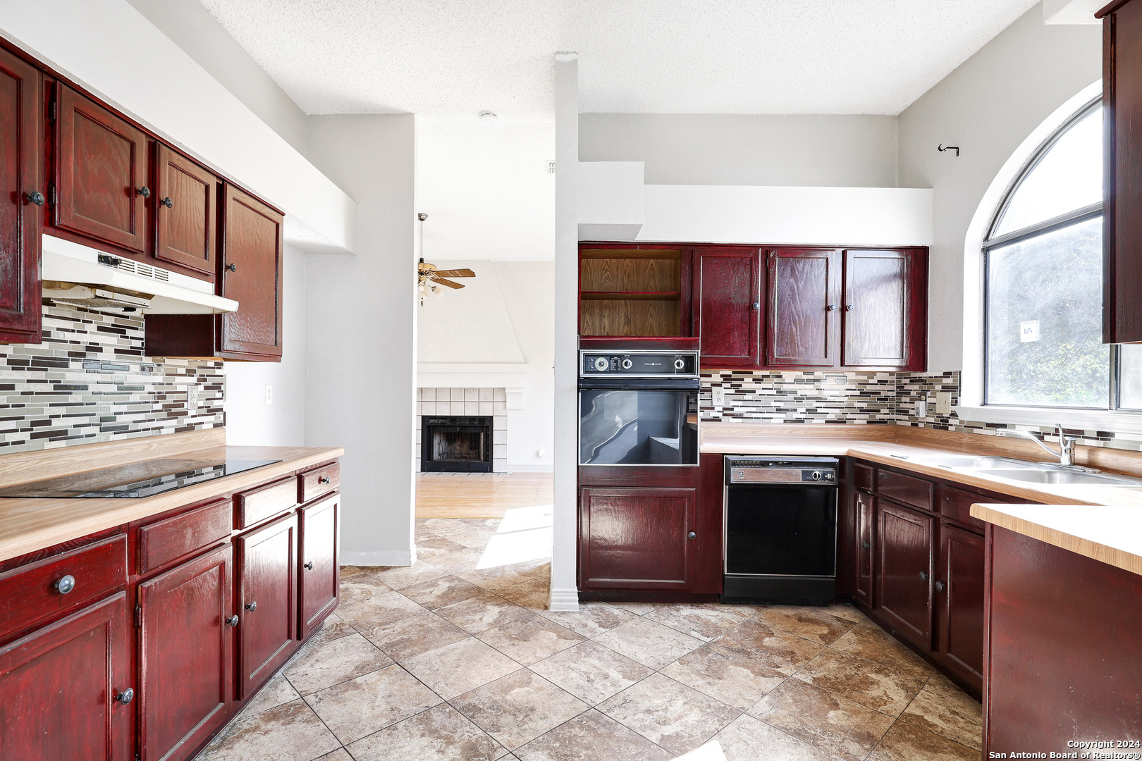 5986 Sunrise Bend Drive San Antonio TX 78244