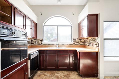 5986 Sunrise Bend Drive San Antonio TX 78244