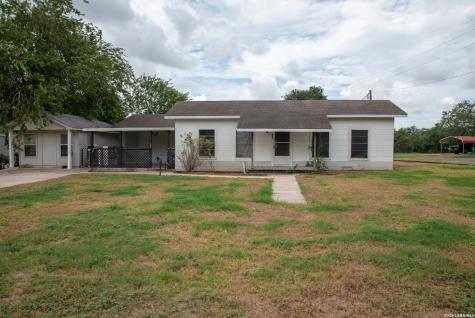 200 N Irvin Street Falls City TX 78113