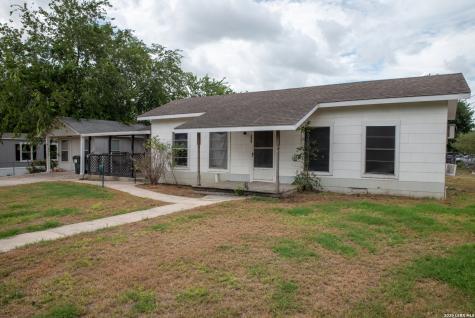 200 N Irvin Street Falls City TX 78113