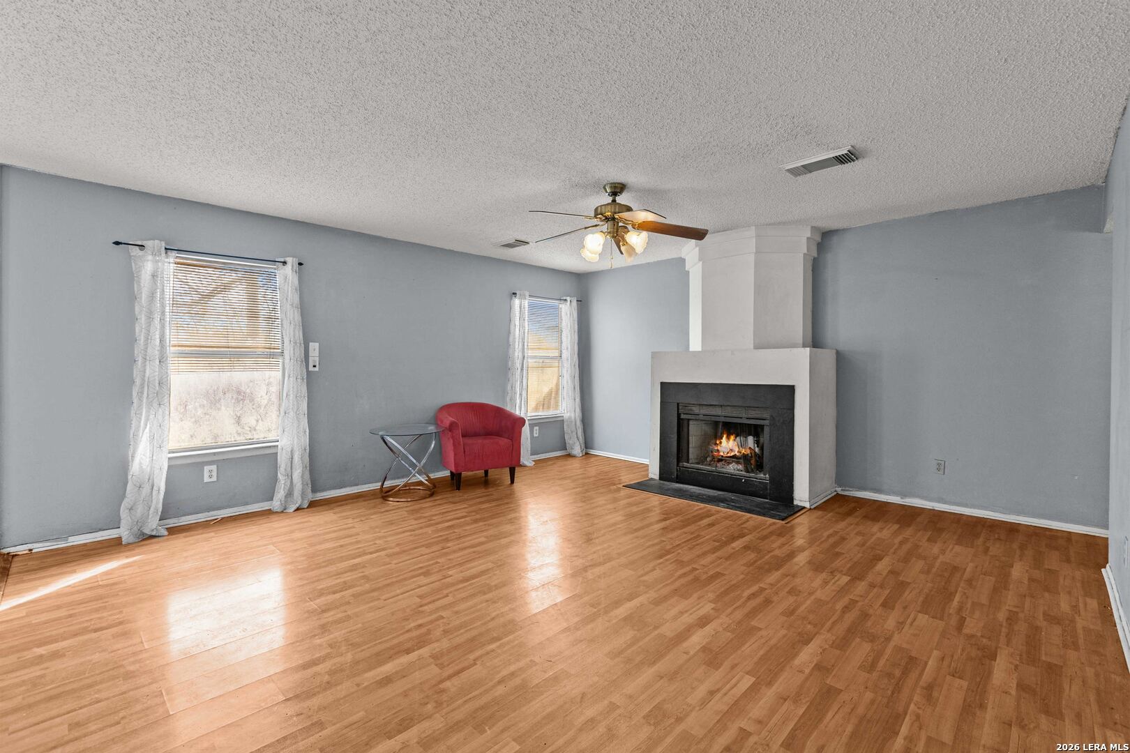8146 Easy Meadow Converse TX 78109