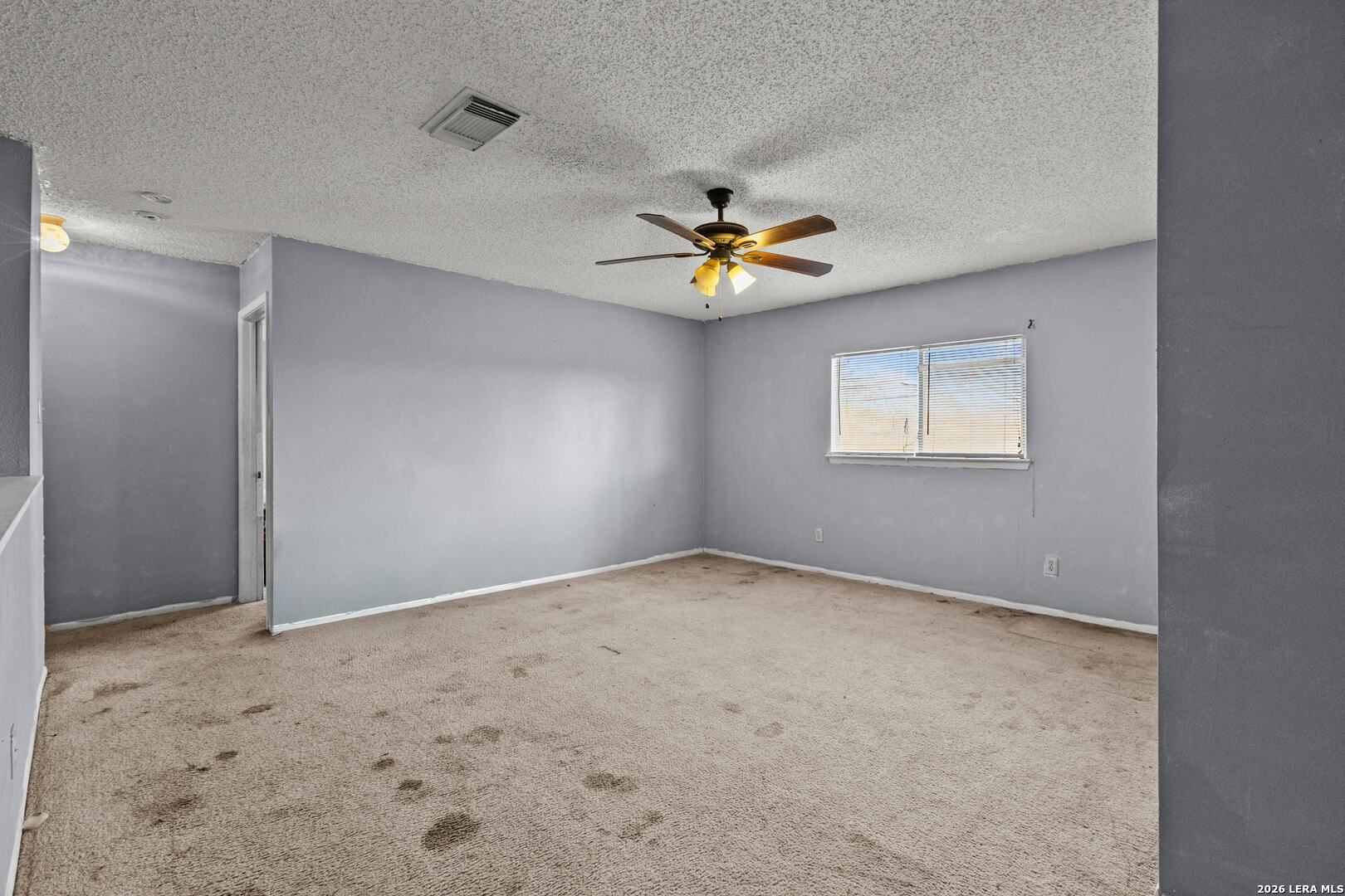 8146 Easy Meadow Converse TX 78109