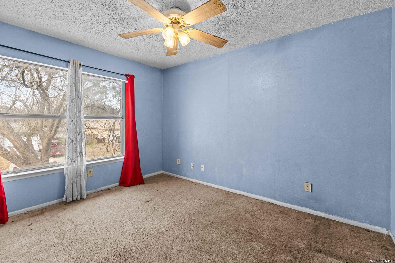 8146 Easy Meadow Converse TX 78109
