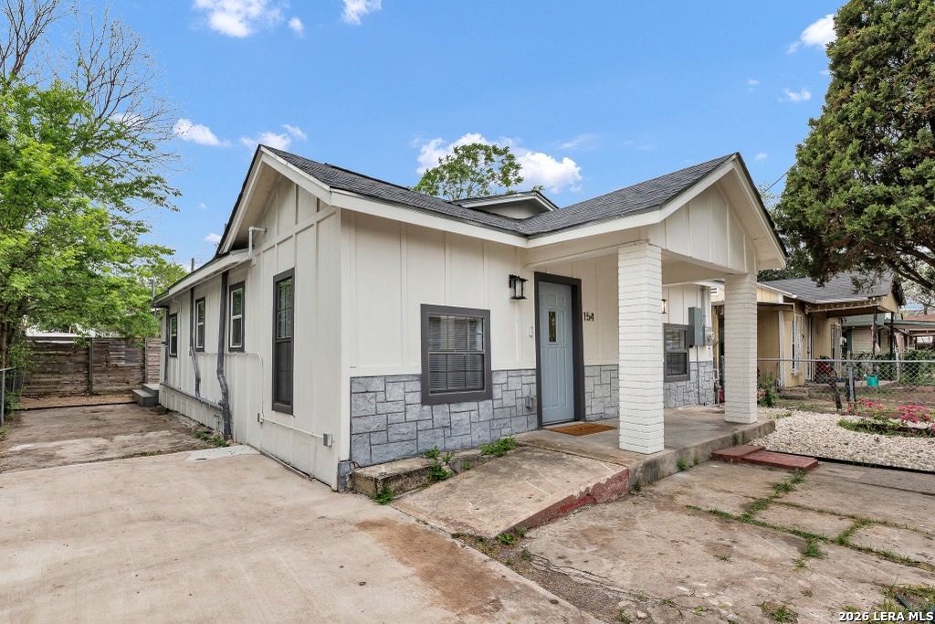 154 W Zavalla San Antonio TX 78204