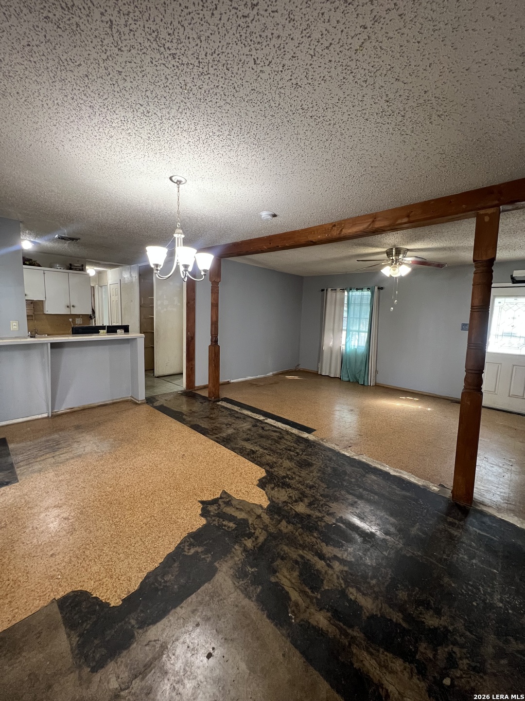 215 Rock Valley Drive San Antonio TX 78227