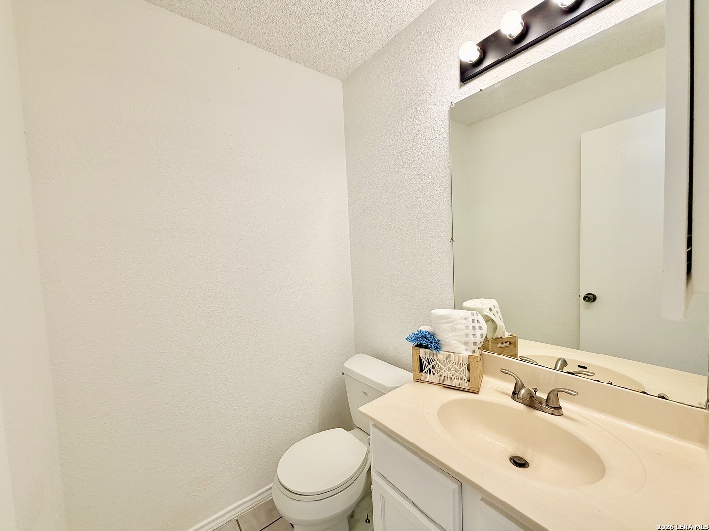 6814 Quail Lake San Antonio TX 78244