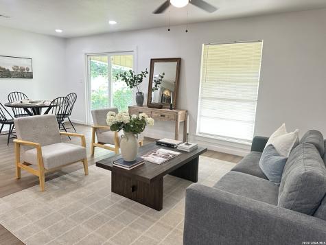 259 E Baetz Boulevard San Antonio TX 78221