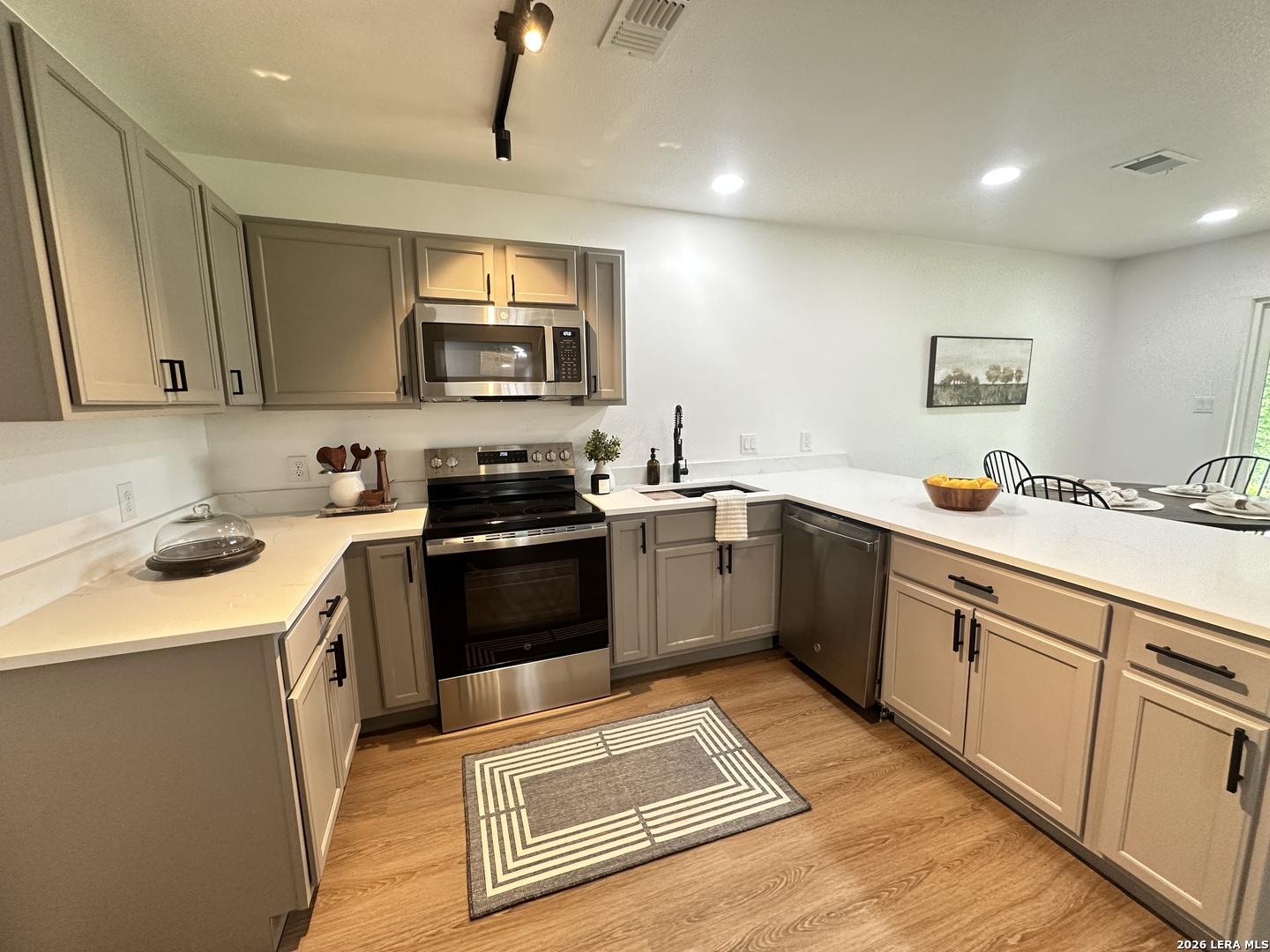 259 E Baetz Boulevard San Antonio TX 78221
