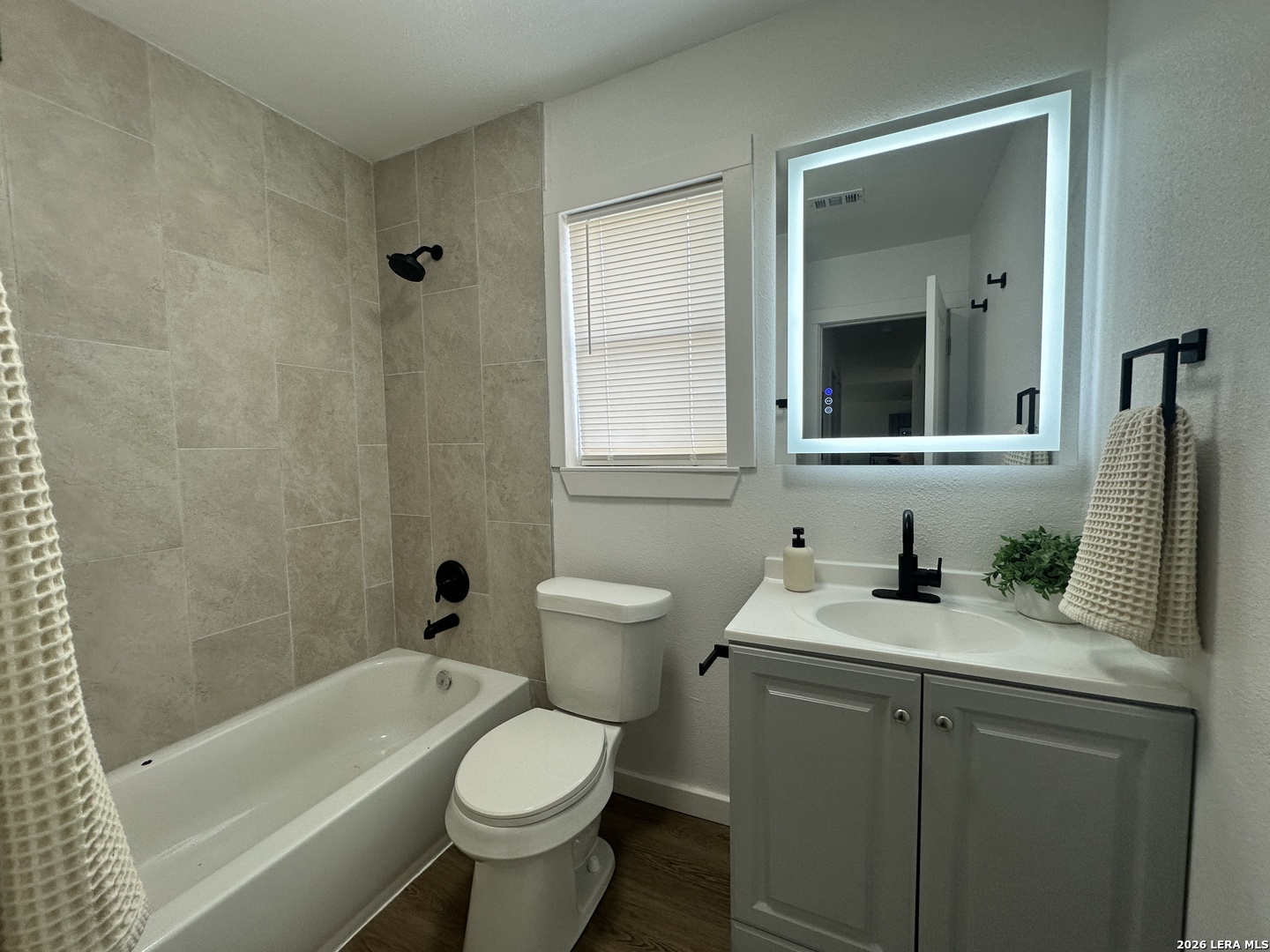 259 E Baetz Boulevard San Antonio TX 78221