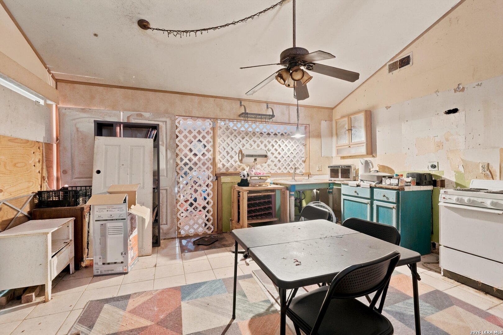 5675 Castle Glade San Antonio TX 78218